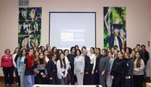 Чернівці вихованцям коледжу про гідну працю