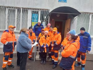 Південне. Фото Безпечне виконання робіт в умовах вуличного руху